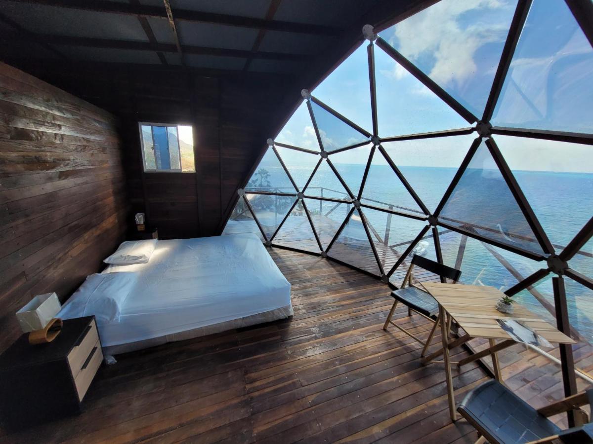 321 Surprise Beach House And Glamping Archibolds Bagian luar foto