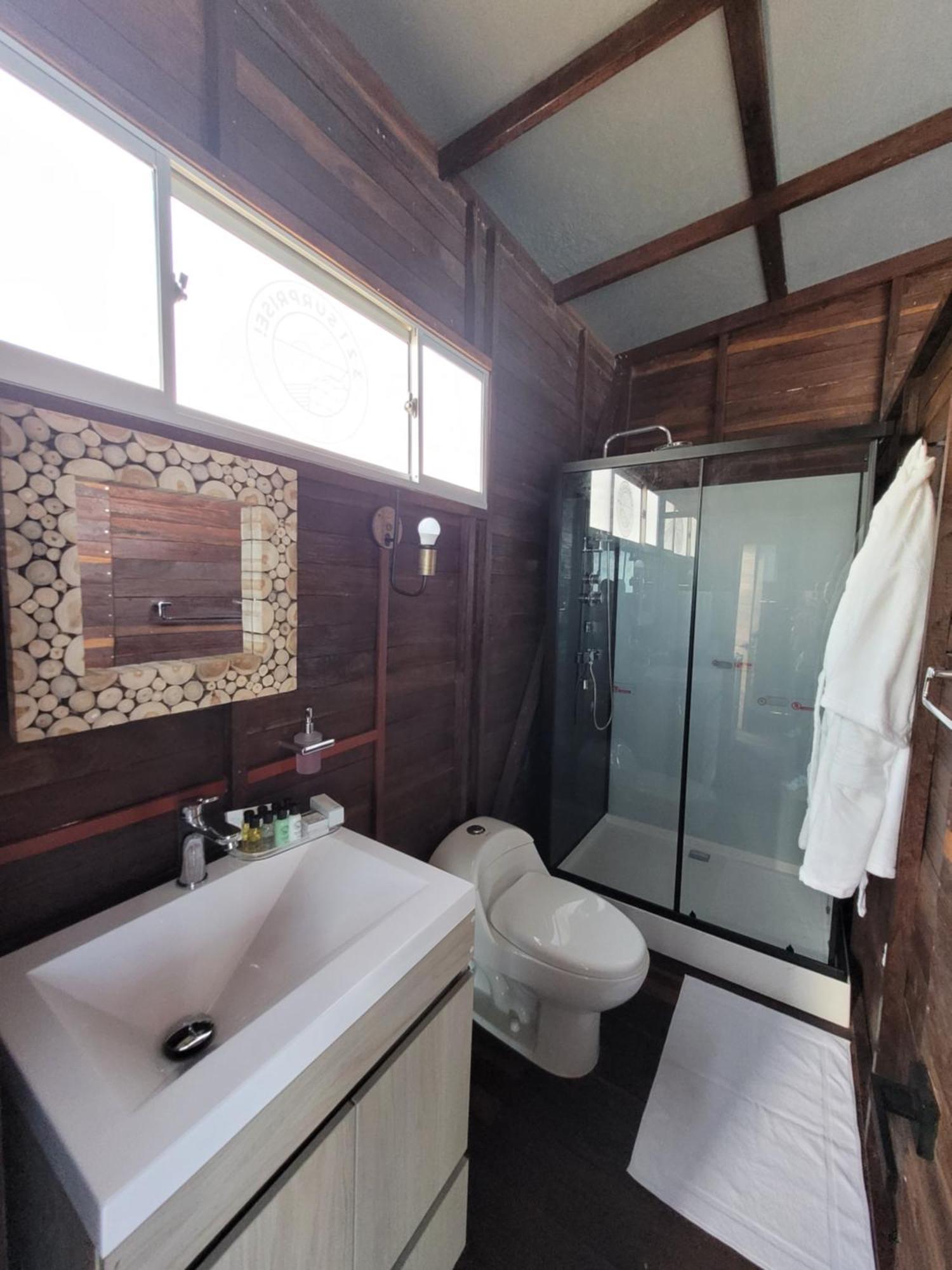 321 Surprise Beach House And Glamping Archibolds Bagian luar foto