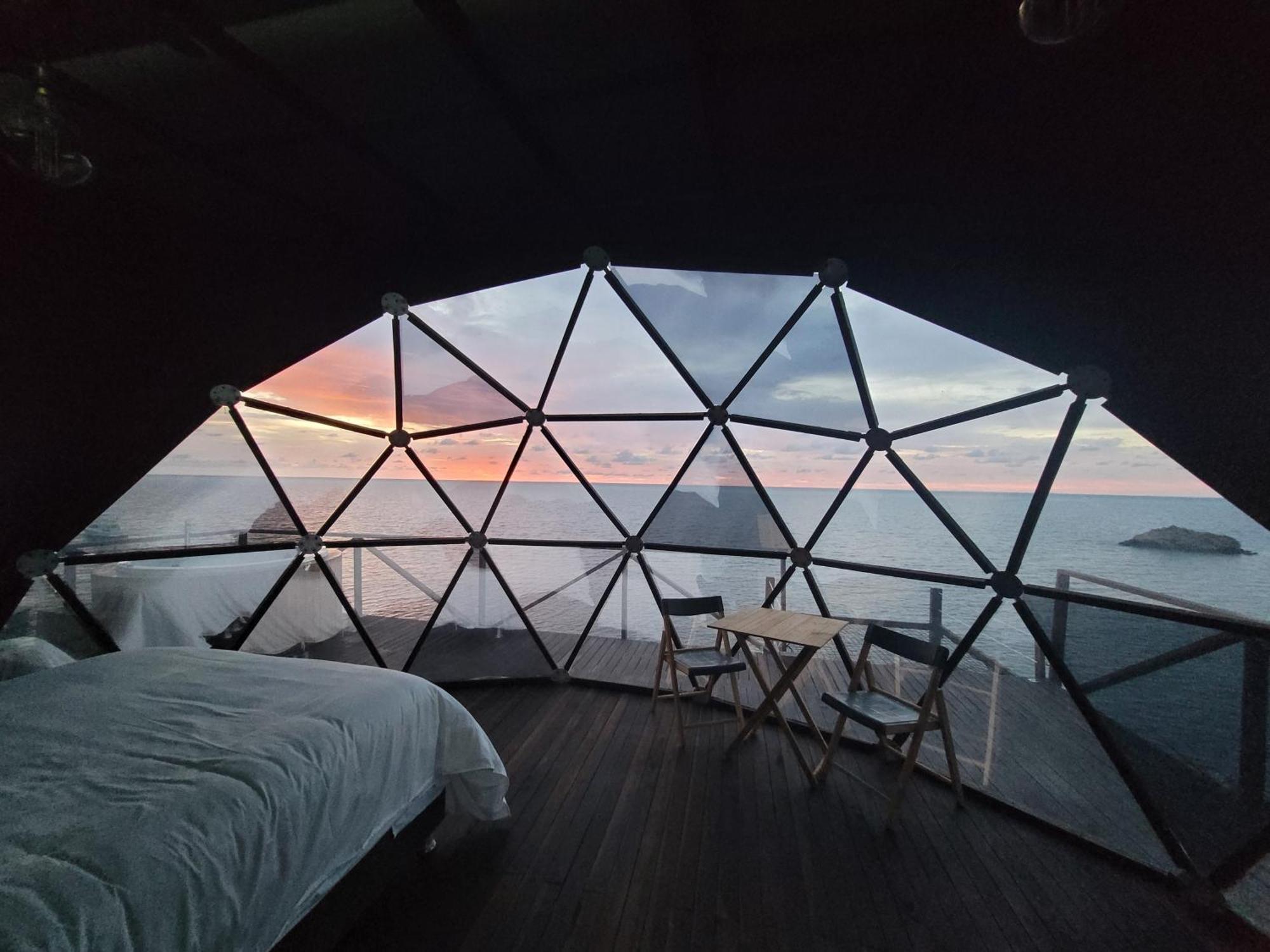 321 Surprise Beach House And Glamping Archibolds Ruang foto