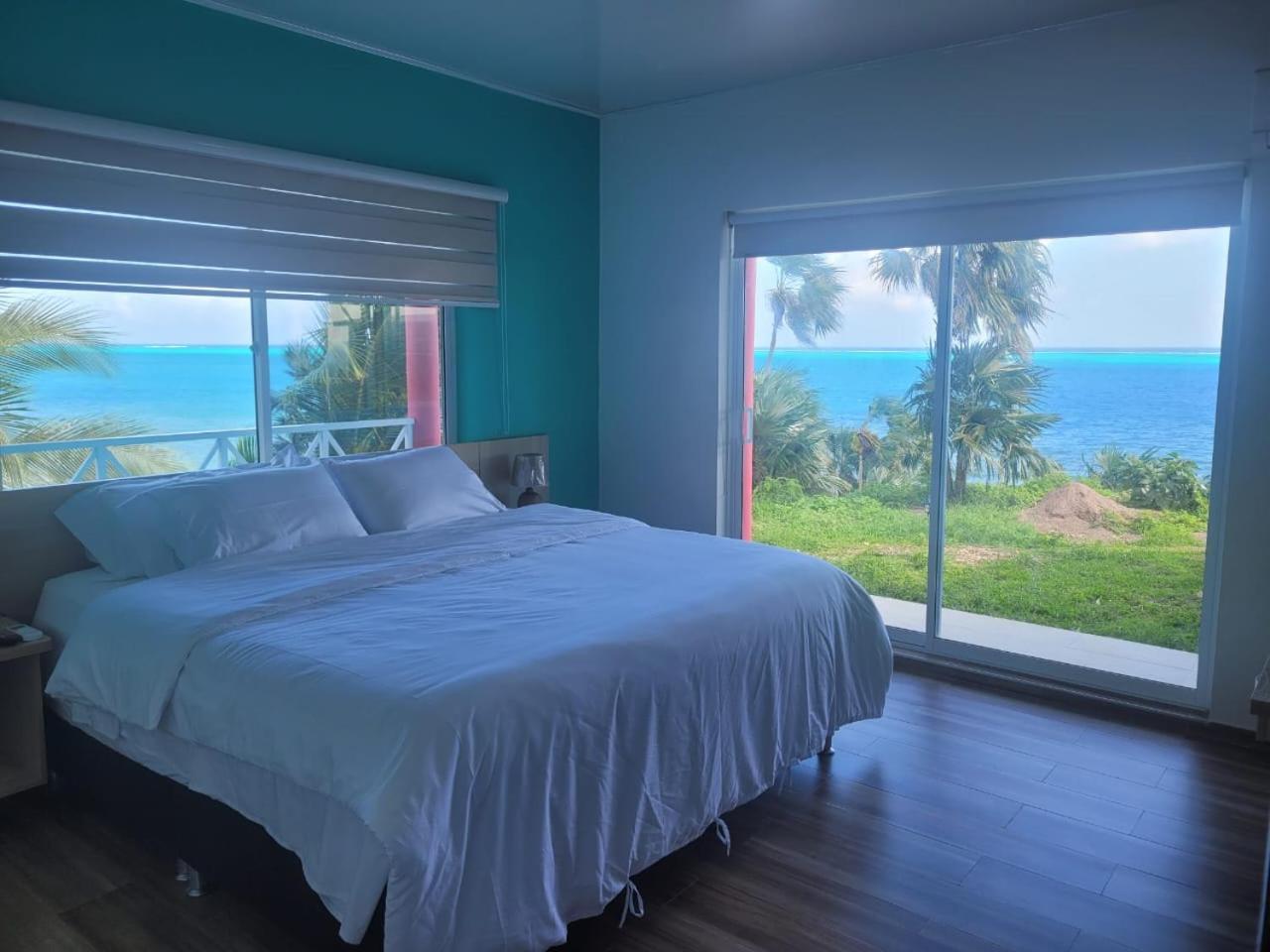 321 Surprise Beach House And Glamping Archibolds Bagian luar foto